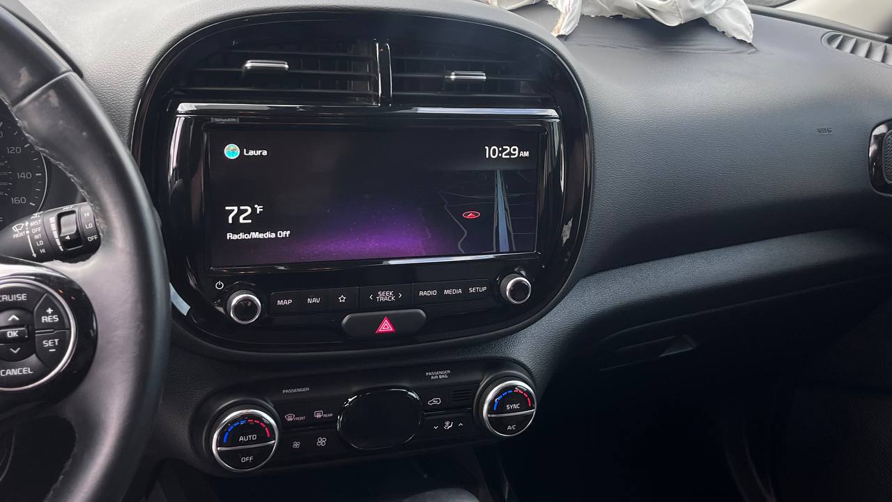 KIA SOUL LX  2021