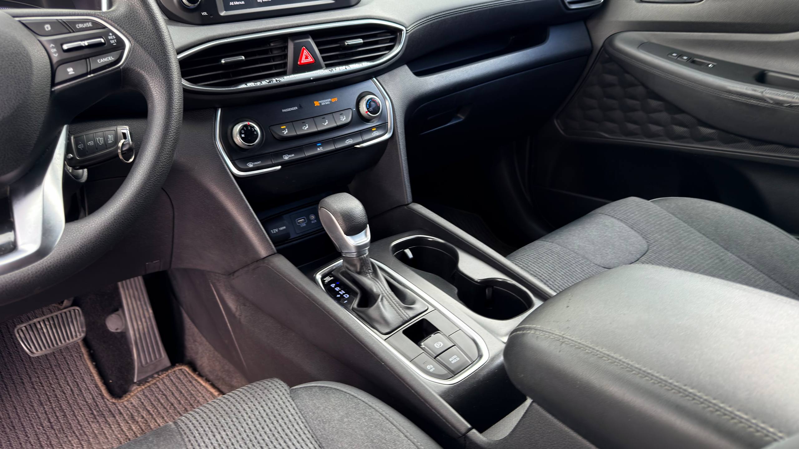 HYUNDAI SANTA FE SE 2019
