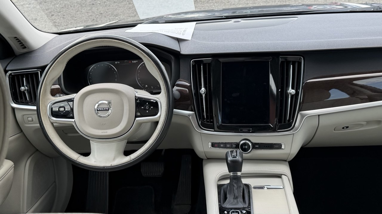 VOLVO S90 T5 MOMENTUM 2016