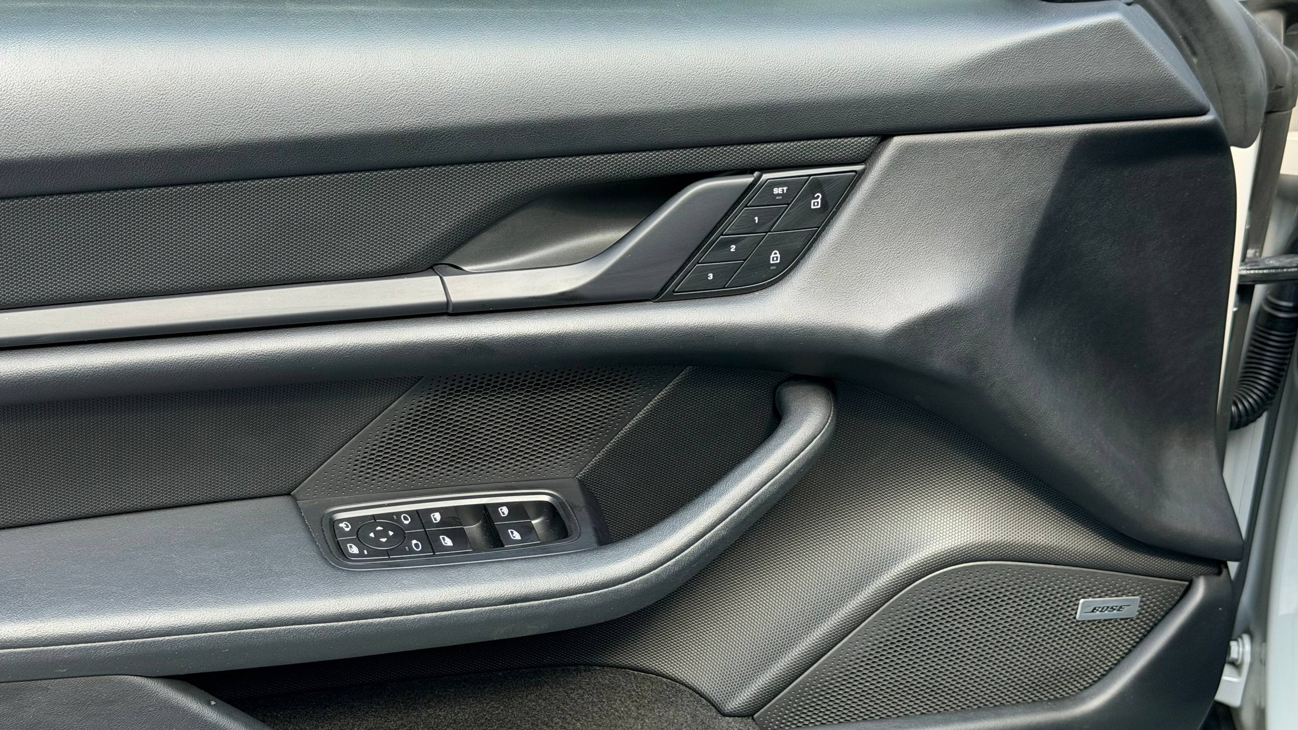 PORSCHE TAYCAN CROSS TURISMО