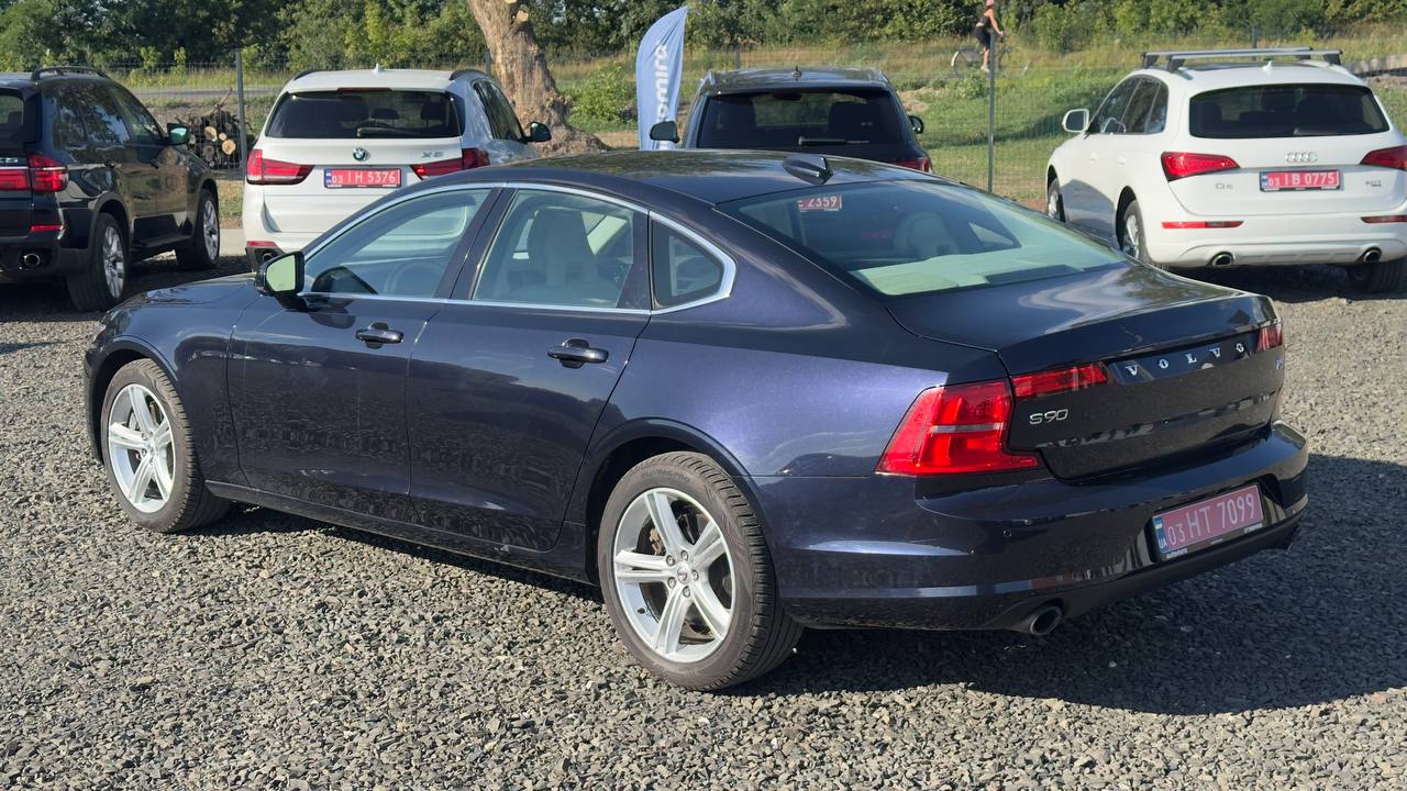 VOLVO S90 T5 MOMENTUM 2016
