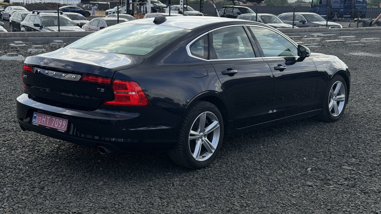 VOLVO S90 T5 MOMENTUM 2016