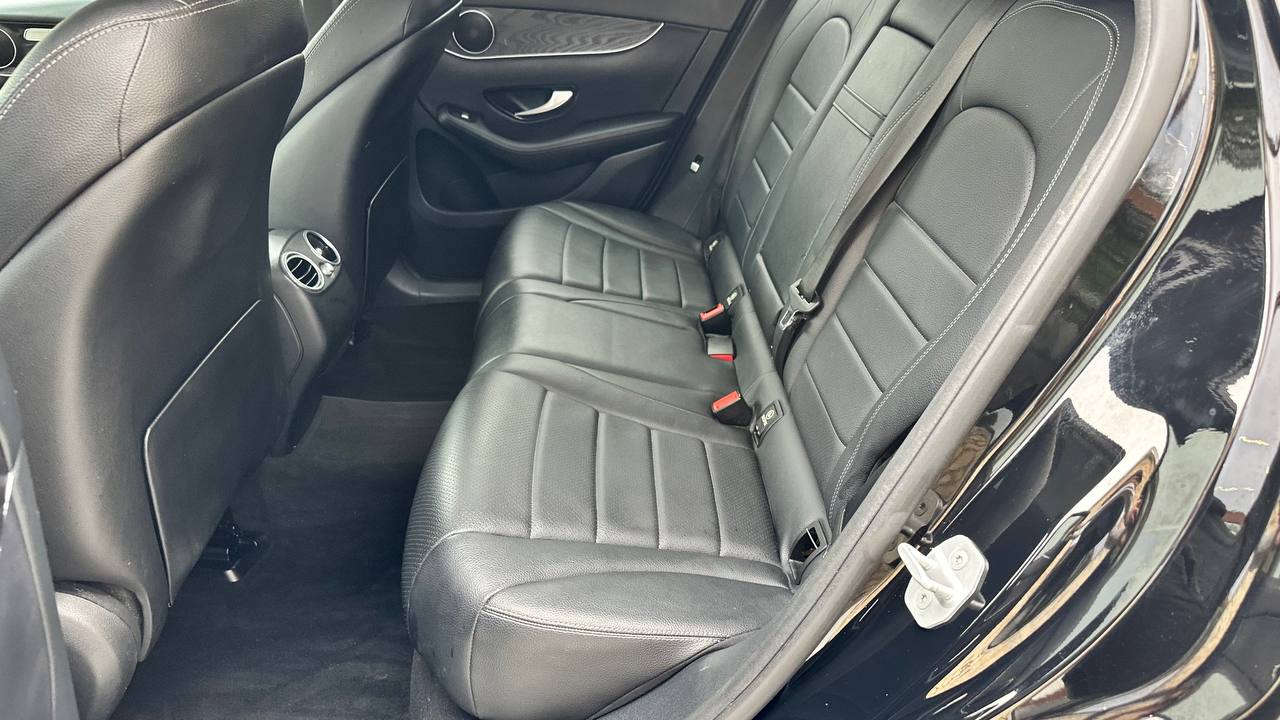 MERCEDES-BENZ GLC 300 2016