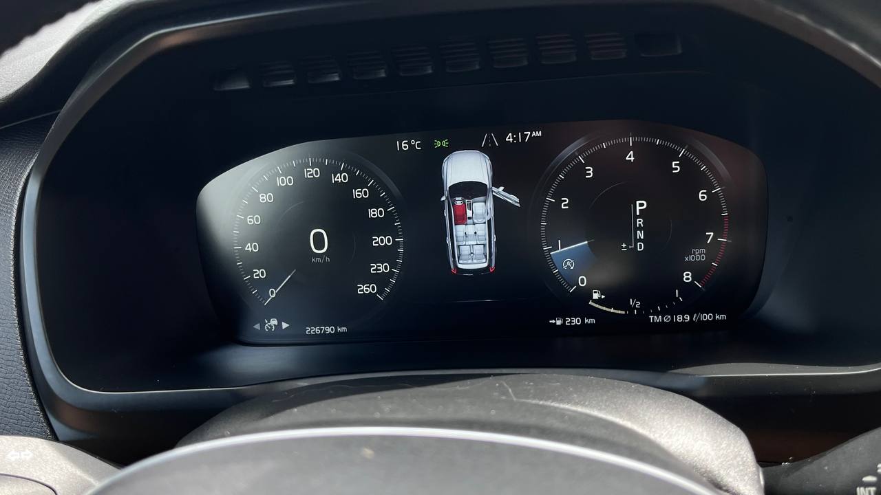 VOLVO XC90 T6 MOMENTUM 2015