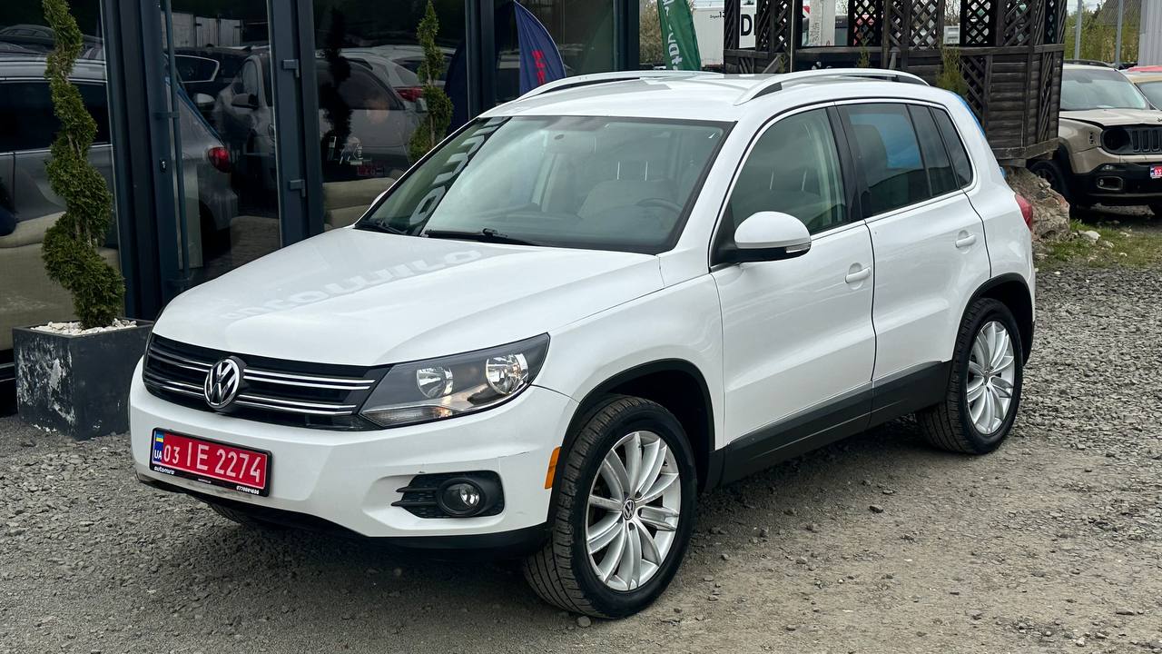 VOLKSWAGEN TIGUAN S 2011