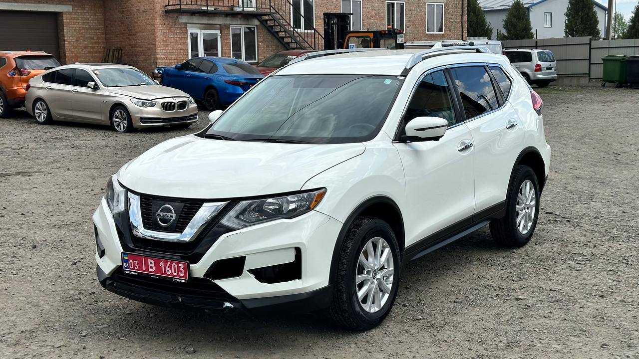 NISSAN ROGUE SV 2017