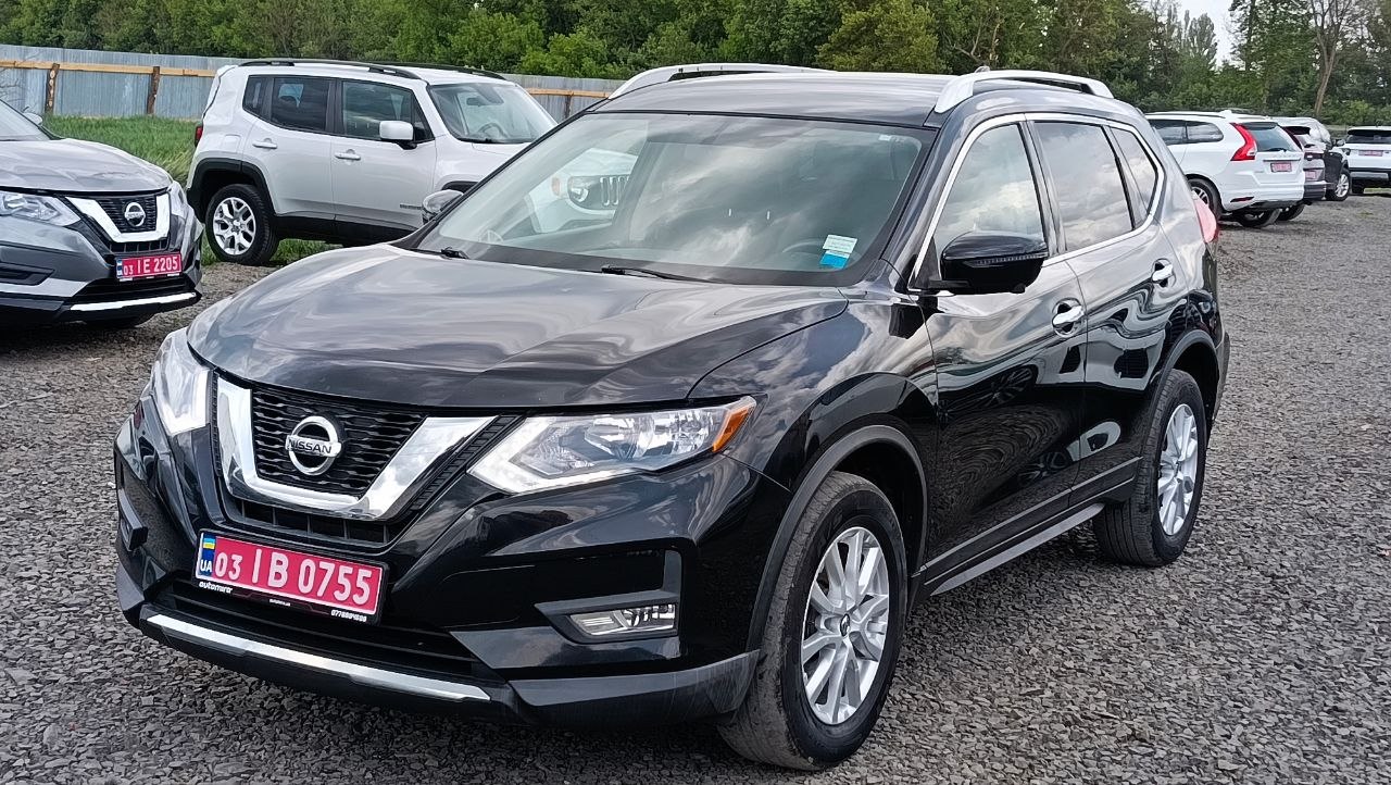 NISSAN ROGUE SV 2017