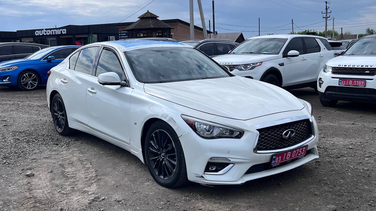 INFINITI Q50 LUXE 2017