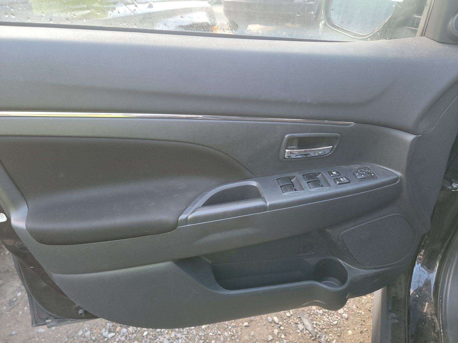 MITSUBISHI OUTLANDER SPORT ES 2019