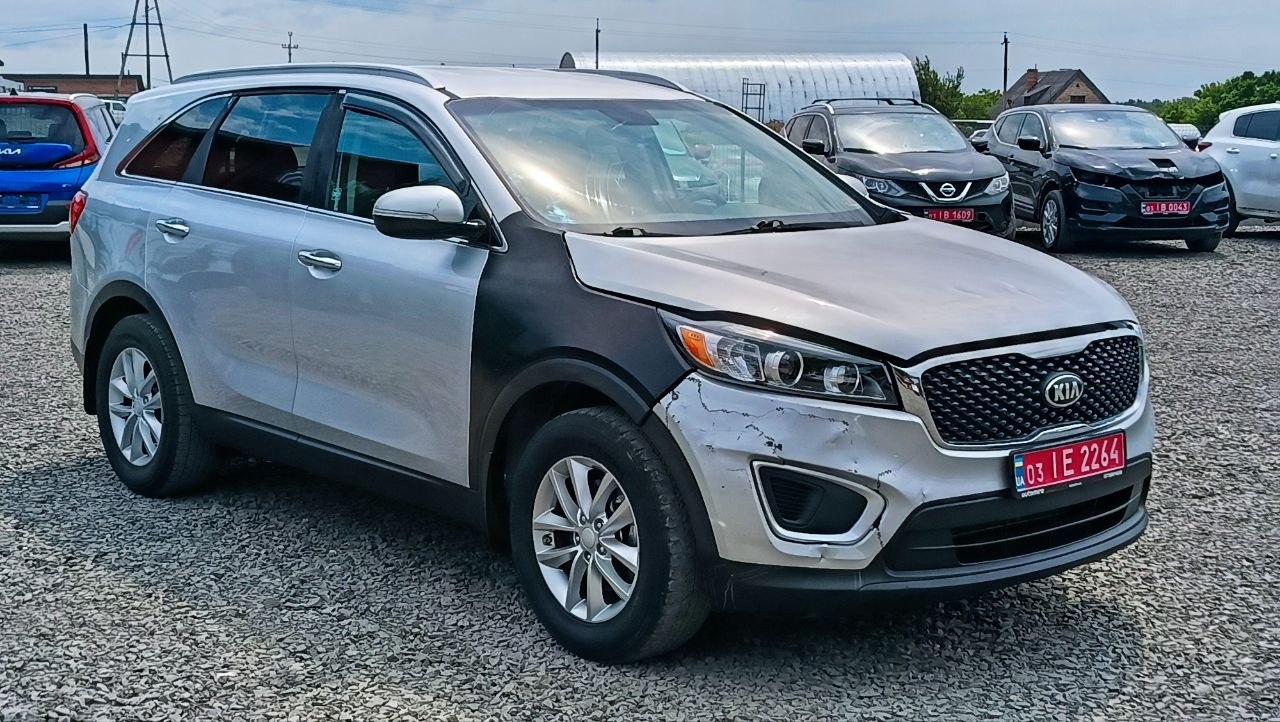 KIA SORENTO LX 2016
