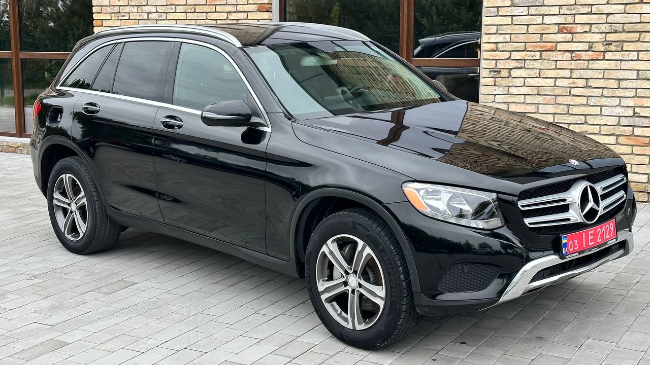 MERCEDES-BENZ GLC 300 2016