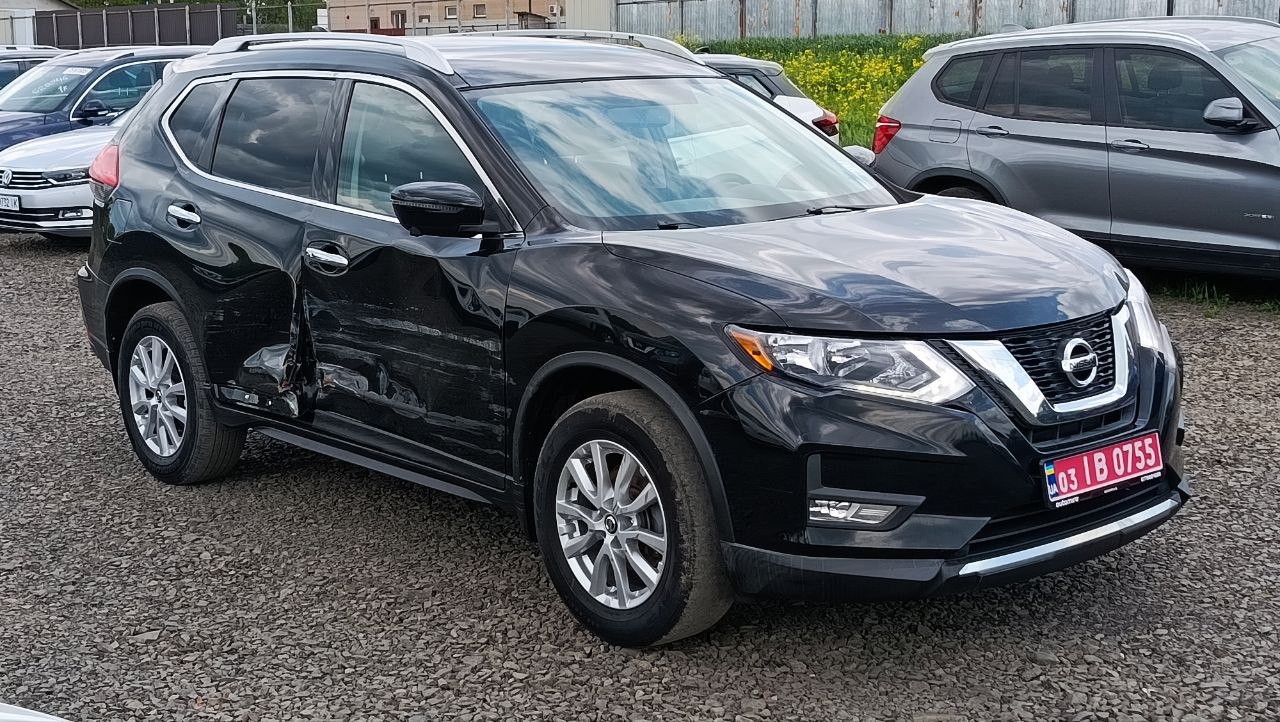 NISSAN ROGUE SV 2017