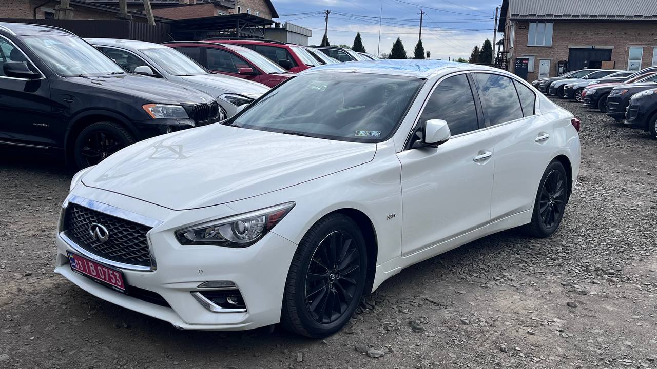 INFINITI Q50 LUXE 2017