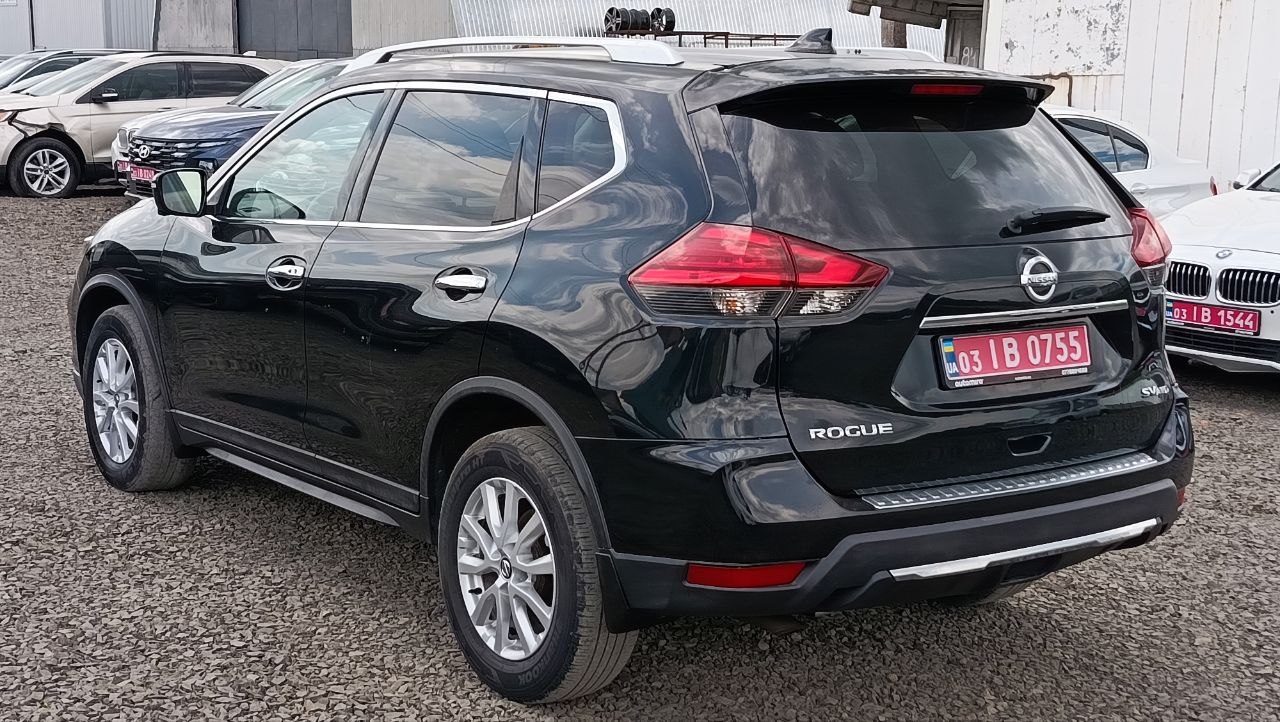 NISSAN ROGUE SV 2017