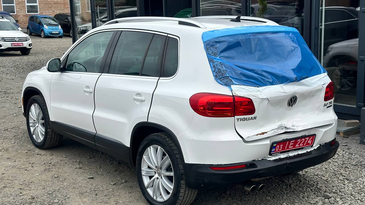 VOLKSWAGEN TIGUAN S 2011