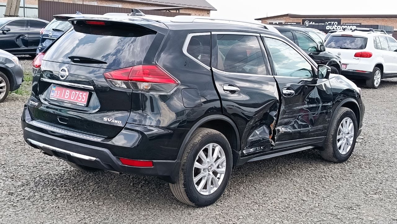 NISSAN ROGUE SV 2017