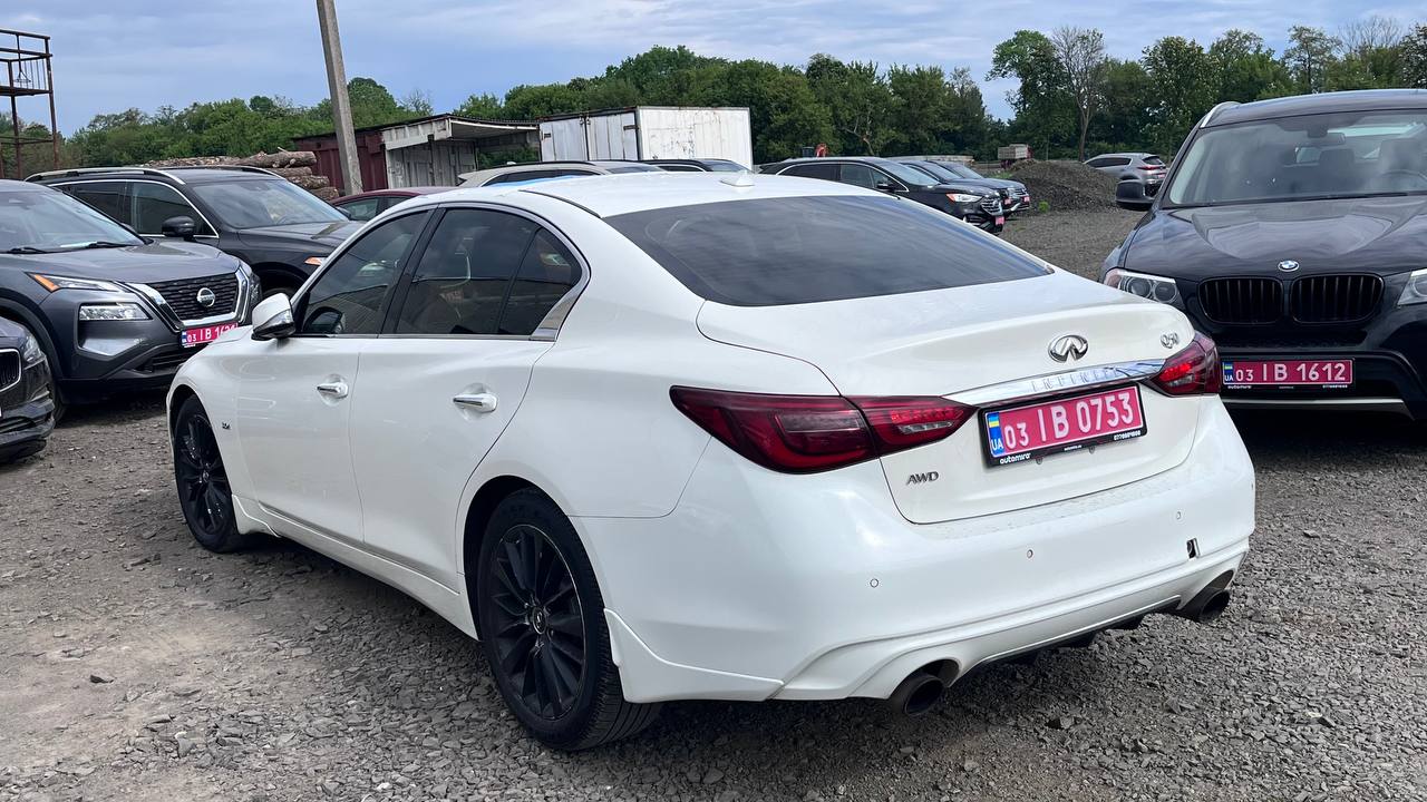 INFINITI Q50 LUXE 2017
