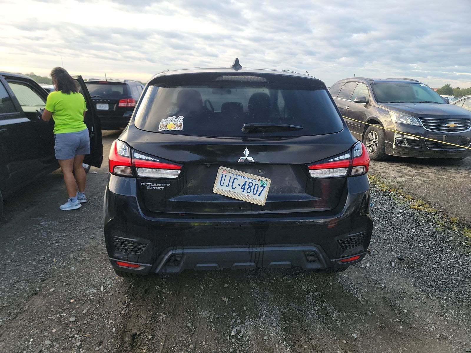 MITSUBISHI OUTLANDER SPORT ES 2019