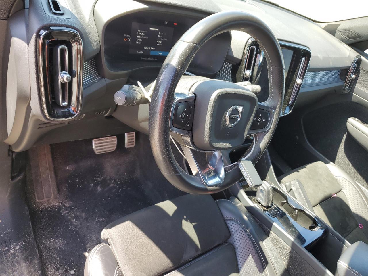 VOLVO XC40 RECHARGE 2021