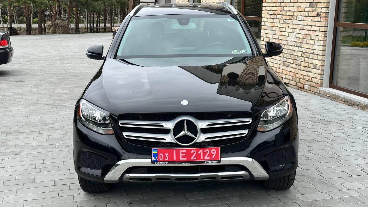 MERCEDES-BENZ GLC 300 2016