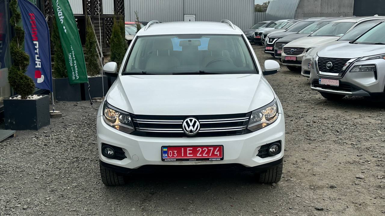VOLKSWAGEN TIGUAN S 2011
