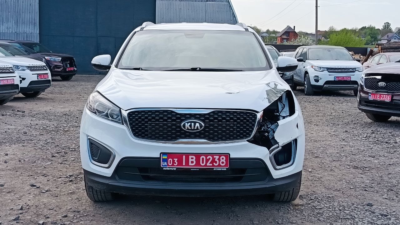 KIA SORENTO LX 2015