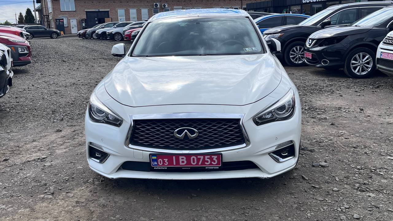 INFINITI Q50 LUXE 2017