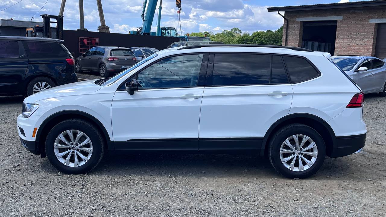 VOLKSWAGEN TIGUAN S 2017
