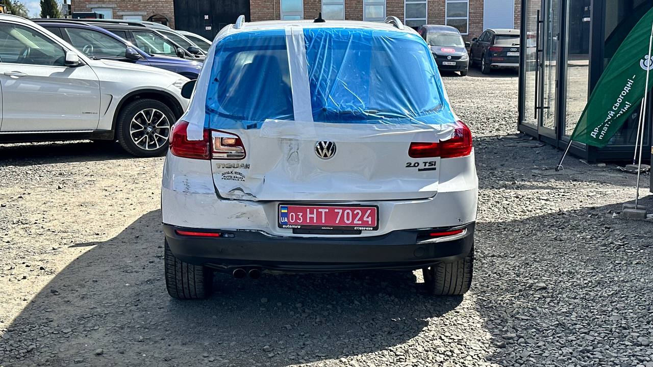 VOLKSWAGEN TIGUAN S 2012
