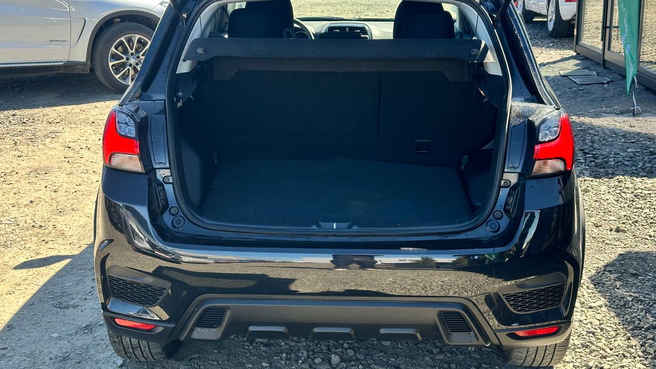 MITSUBISHI OUTLANDER SPORT ES 2019