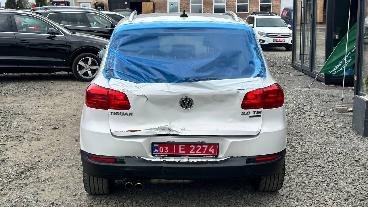 VOLKSWAGEN TIGUAN S 2011