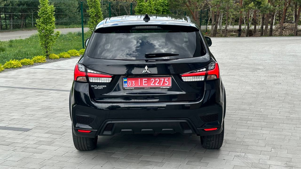 MITSUBISHI OUTLANDER SPORT ES 2019