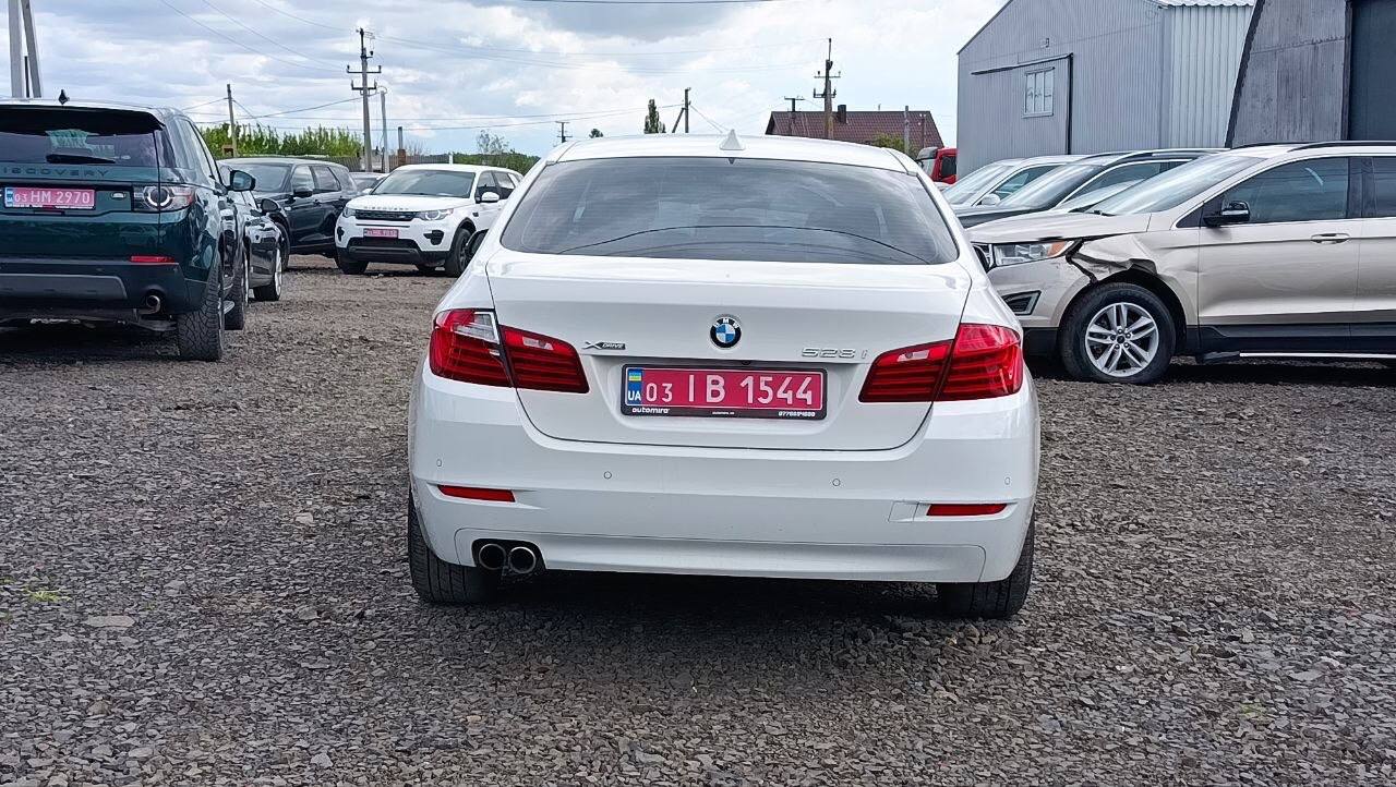 BMW 528 XI 2013