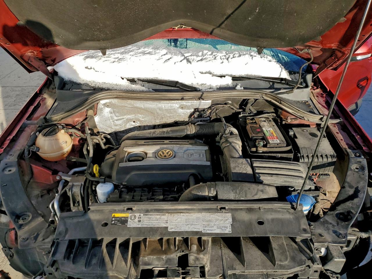 VOLKSWAGEN TIGUAN S 2013