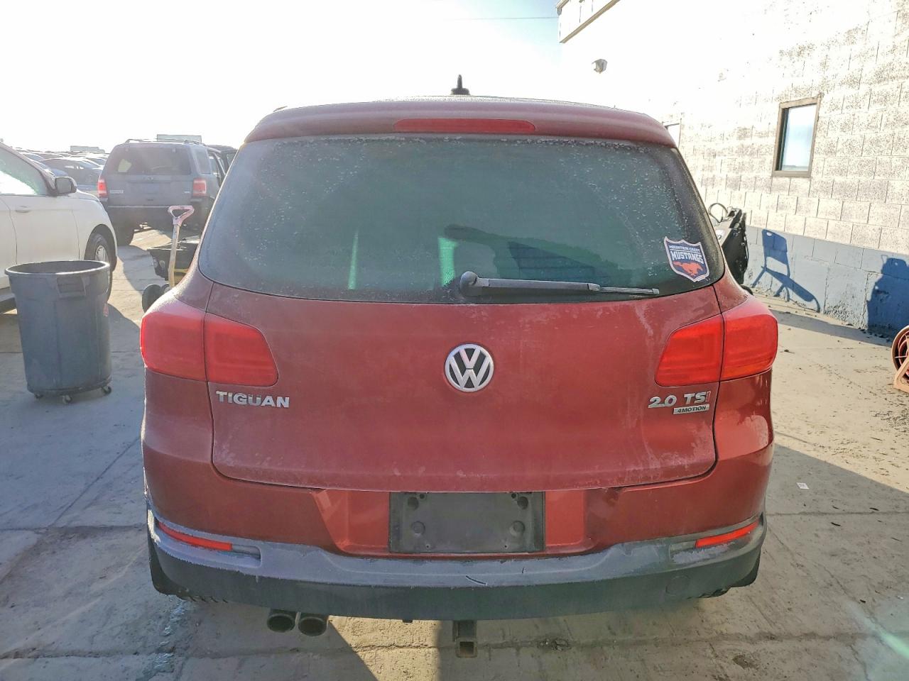 VOLKSWAGEN TIGUAN S 2013