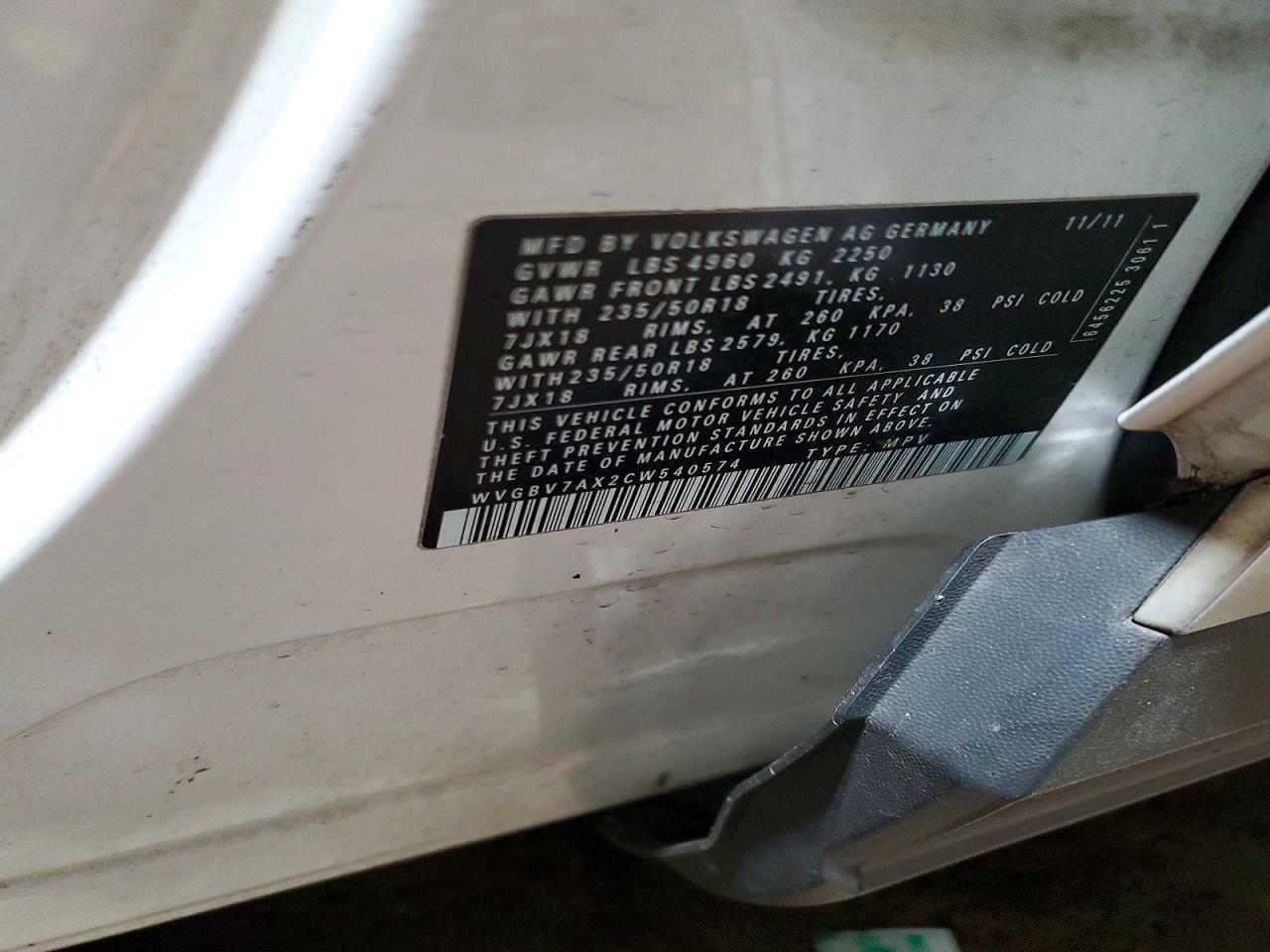 VOLKSWAGEN TIGUAN S 2012