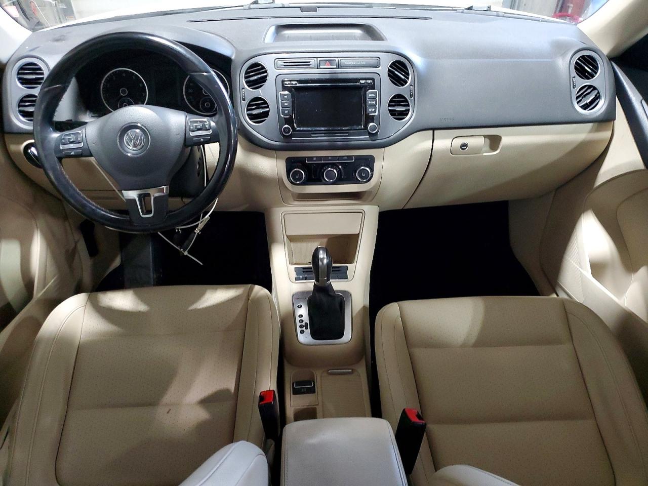 VOLKSWAGEN TIGUAN S 2012