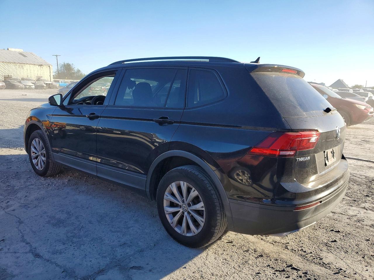 VOLKSWAGEN TIGUAN S 2020