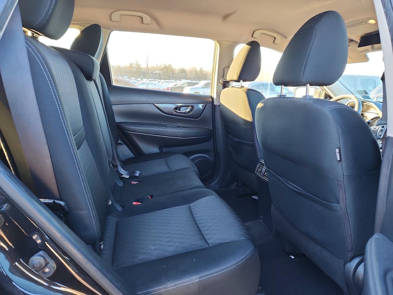 NISSAN ROGUE SV 2017