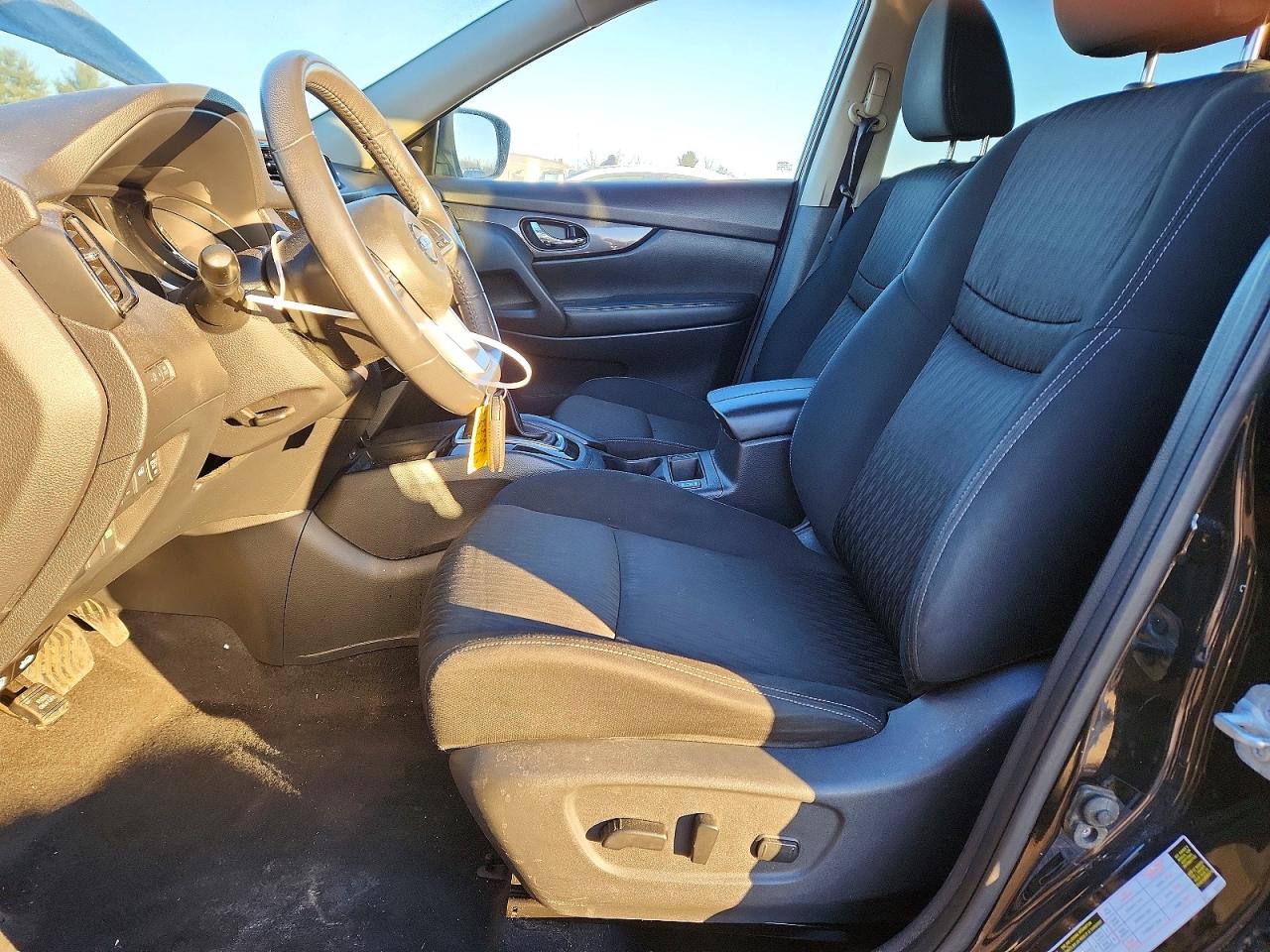 NISSAN ROGUE SV 2017