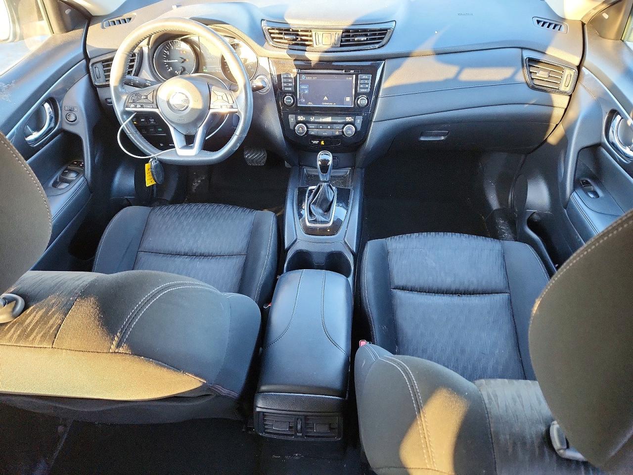 NISSAN ROGUE SV 2017