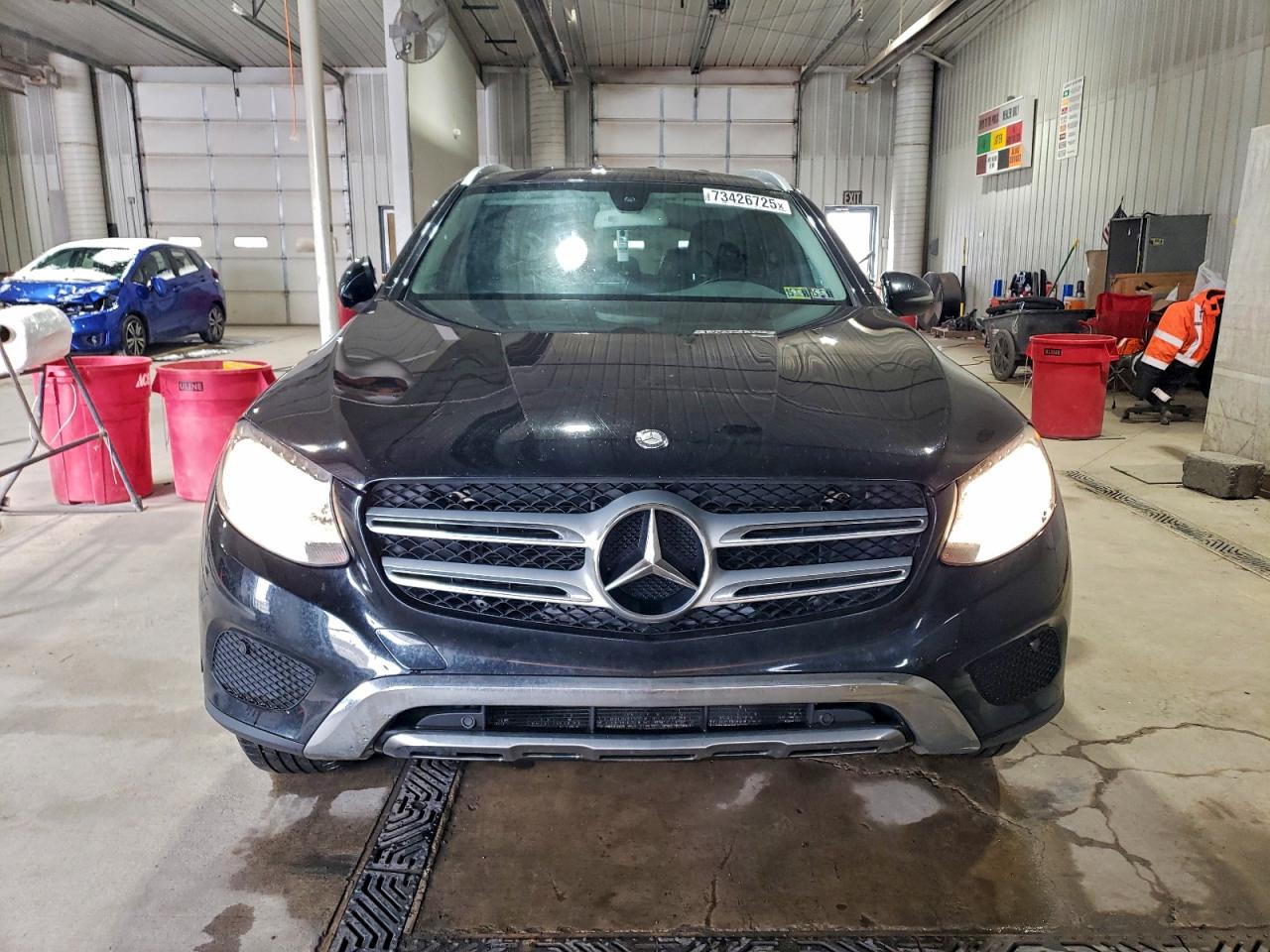 MERCEDES-BENZ GLC 300 2016