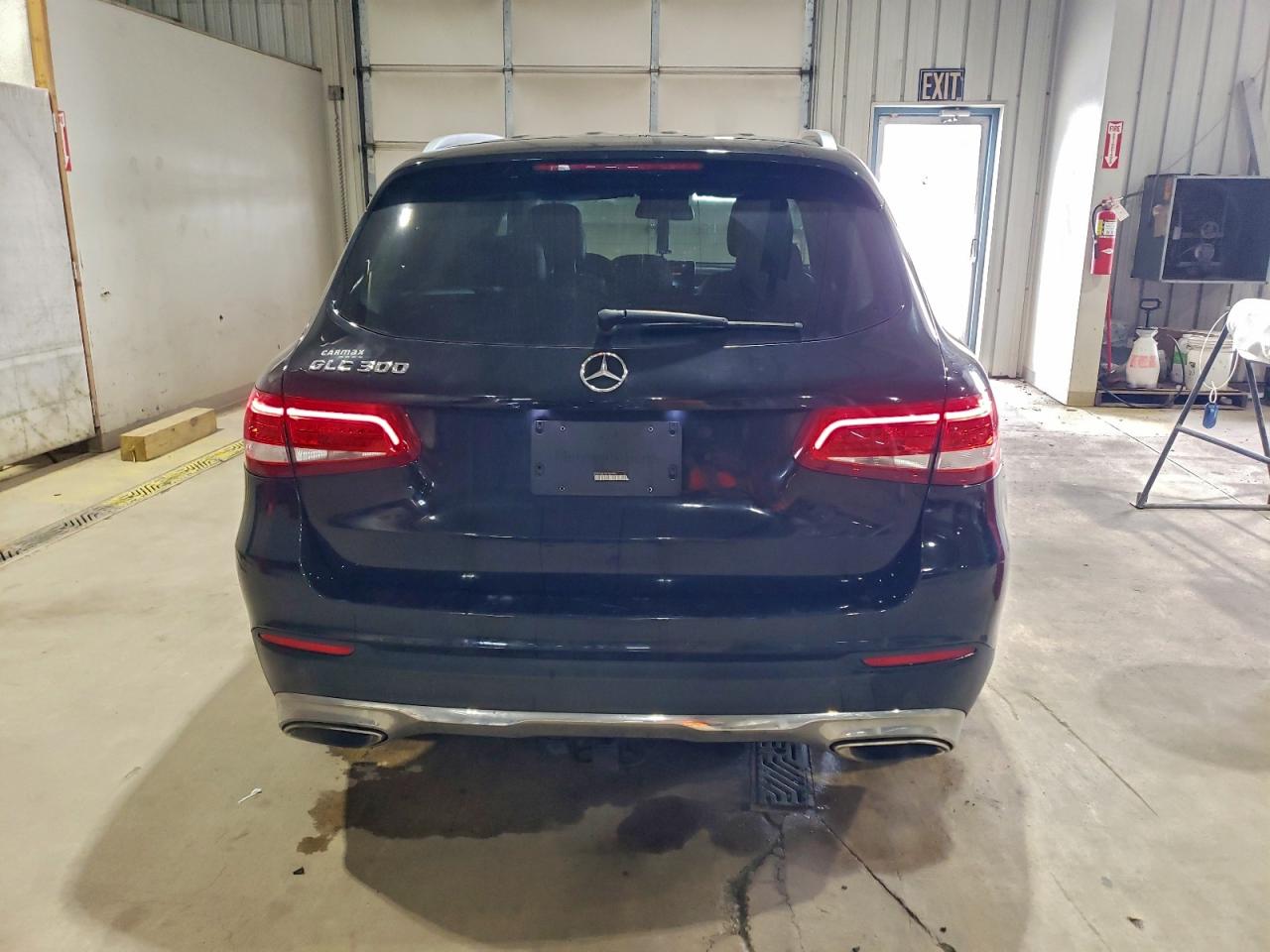 MERCEDES-BENZ GLC 300 2016