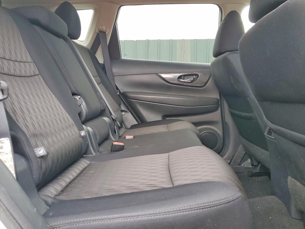 NISSAN ROGUE SV 2017