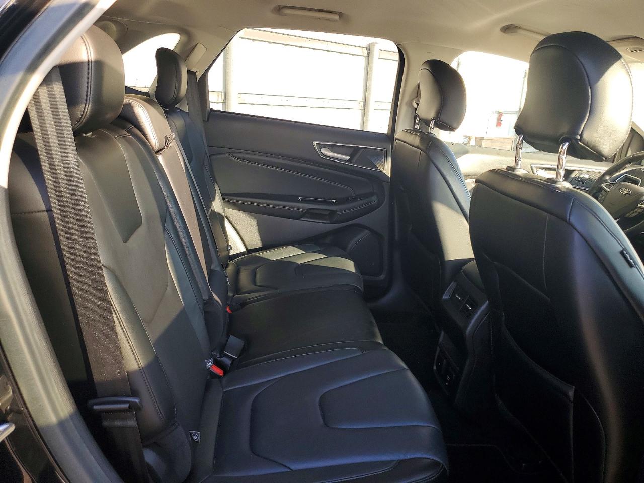 FORD EDGE TITANIUM 2016