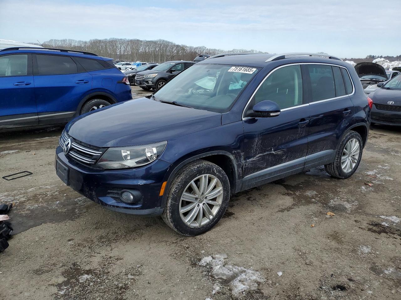 VOLKSWAGEN TIGUAN S 2014