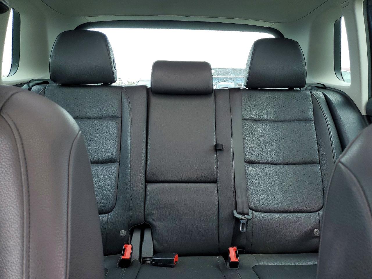 VOLKSWAGEN TIGUAN S 2014