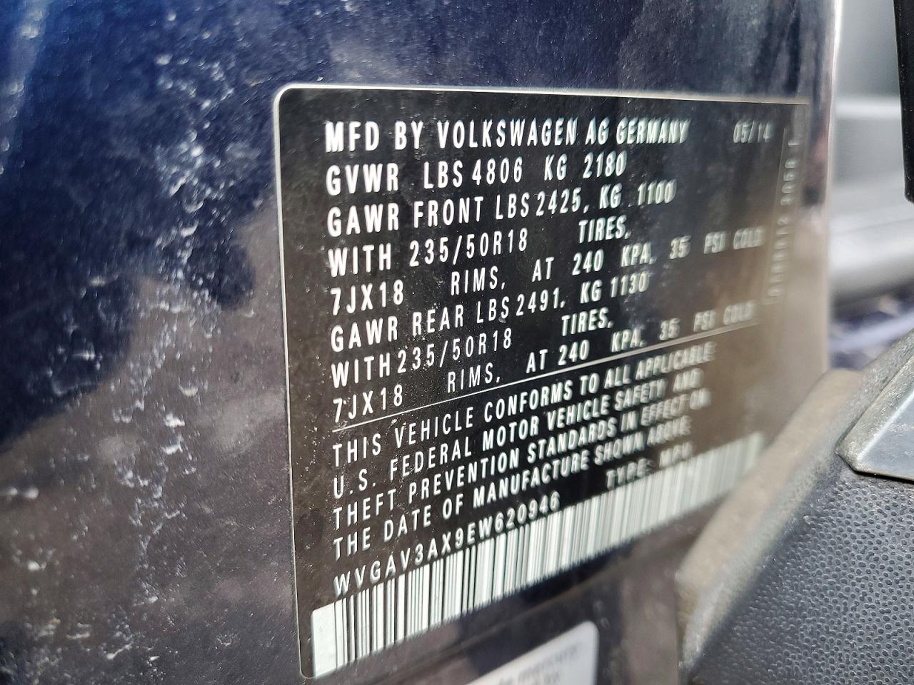 VOLKSWAGEN TIGUAN S 2014