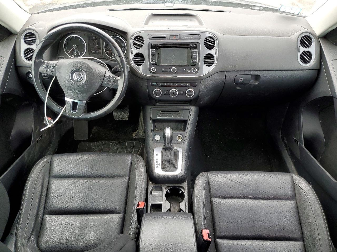 VOLKSWAGEN TIGUAN S 2014