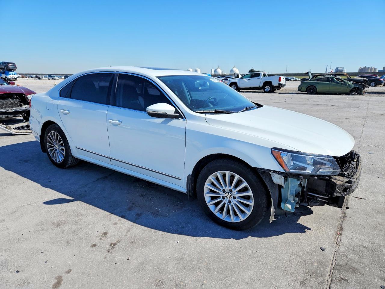 VOLKSWAGEN PASSAT SE 2016